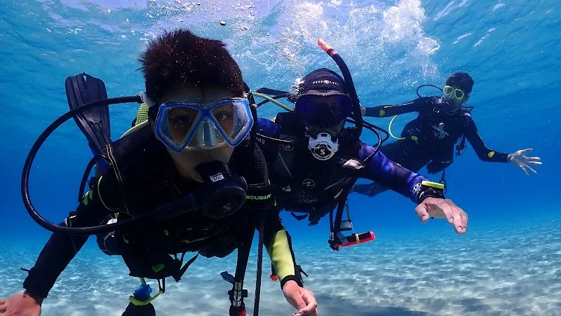 EASY DIVERS RHODES / Snorkeling & Scuba Diving Center